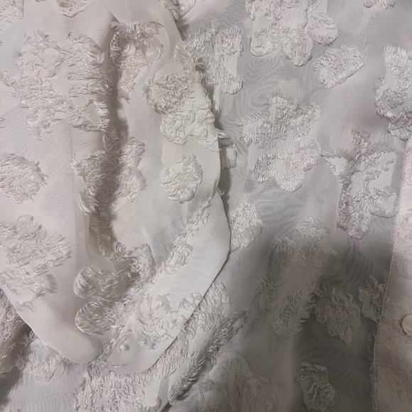 Zara Top 🤍 - Picture 4 of 5